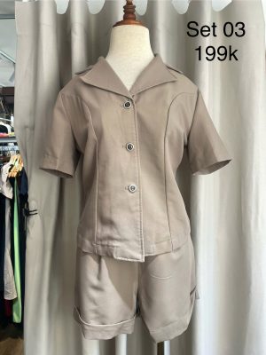 Bộ áo sơ mi ngắn tay và quần đùi / Shirt and Shorts Set